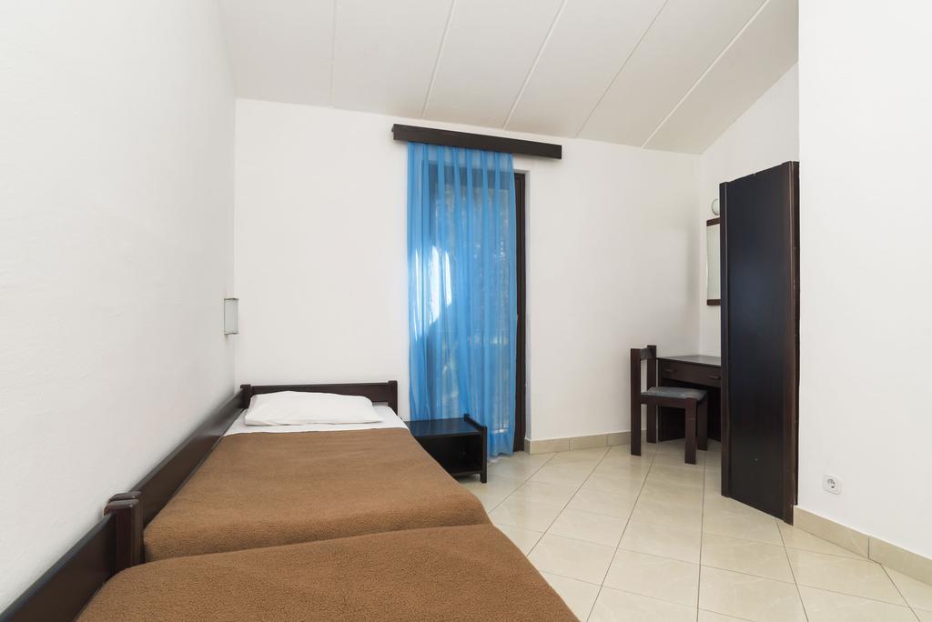 Park za odmor Kanegra Plava Laguna 2*