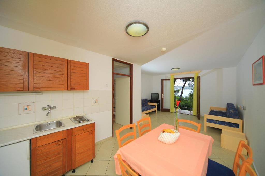 Kanegra Plava Laguna Park za odmor 2*